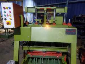 Machine à fabriquer des blocs vibratoires triples 860 - Product Image 3