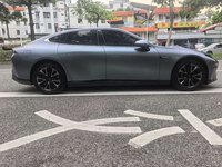 Voiture d'occasion haut de gamme chinoise Xiaopeng P7 modèle 2021 670N Véhicule électrique à énergie nouvelle Volant à gauche Automatique Pneus R18