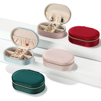 Boîte à bijoux de voyage en velours ovale avec fermeture éclair, logo personnalisé, portable, multi-compartiments, organiseur de rangement pour bijoux