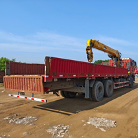 Grúa de Camión Usada Confiable de 12 Toneladas con Caja de Carga de 8.5m, Pluma Larga para Transporte de Materiales a Distancias Medias y Cortas