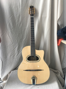 Guitarra de <span class=keywords><strong>Jazz</strong></span> Gypsy (AGJ600), parte superior arqueada, mano izquierda - Product Image 2
