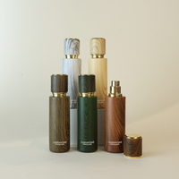 Bouteilles de parfum en verre transparent ambré rondes vides personnalisées de 30 ml et 20 ml avec bouchon noir