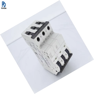 Contrôleur PLC, capteur, disjoncteur, neuf d'origine 5SY4315-8 - Product Image 1