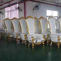 Chaises trône d'hôtel dorées en métal rembourrées confortables de luxe de haute qualité pour les mariages-King Size à dossier haut