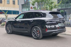 Zeekr <span class=keywords><strong>8X</strong></span> Ultra 2026, SUV PHEV 70 kWh, Architecture 900 V, Autonomie EV 410 km, <span class=keywords><strong>0</strong></span>-100 km/h en 2,96 s, Transmission intégrale AWD, Voiture hybride - Product Image 4