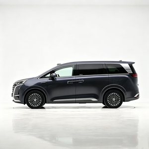 Minivan Espaciosa y Elegante para Viajes de Alta Gama, Denza D9 2025 Híbrida, MPV Mediano-Grande - Product Image 2