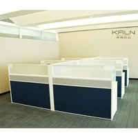 Station de travail 4 places sur mesure Mobilier de bureau au design moderne Bureau d'ordinateur ergonomique à faible teneur en aluminium Durable