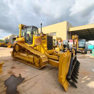 Bulldozer CAT D5M d'occasion, faible nombre d'heures de fonctionnement, excellent état, prix compétitif, puissance élevée et efficace, garantie après-vente d'un an - Product Image 6