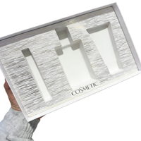 Scatola Personalizzata per Packaging Skincare con Effetto Legno Stampato e Inserto in Lamina d'Oro per Creme e Sieri, Produzione all'Ingrosso