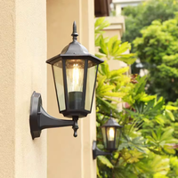 Lampe murale extérieure de style moderne en aluminium avec verre LED pour portail principal