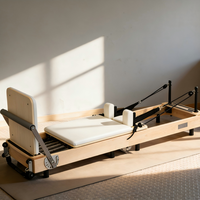 Mini équipement de studio de conception pour enfants, machine de Pilates Reformer en bois d'érable et de chêne, usage commercial