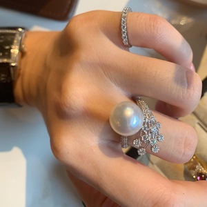 Anillo de Plata de Ley S925 con Perla Blanca Australiana y Diamante Tallado, Joyería Ligera de Alta Gama con Diseño de Cielo Estrellado Deslumbrante - Product Image 3