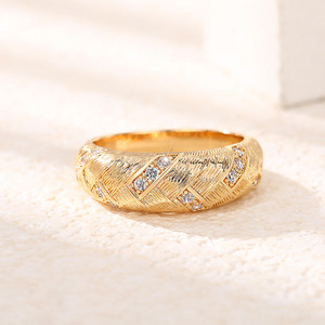 Anello Intrecciato Vintage Italiano per Donne, Elegante Gioiello da Dito alla Moda - Product Image 1