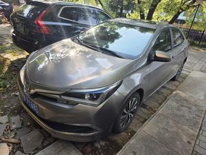 <span class=keywords><strong>Corolla</strong></span> 2016, Versión Híbrida 1.8L, Edición Leading, Caja <span class=keywords><strong>de</strong></span> Cambios Automática, Asientos <span class=keywords><strong>de</strong></span> Cuero, Trasero Izquierdo, Usado, Económico, Japonés - Product Image 2
