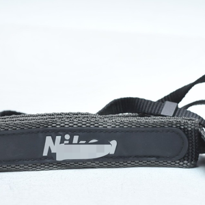 Contrôleur de programmation PLC dédié à l'automatisation industrielle, gris noir, fin, sangle d'épaule, nouveau, original, en stock - Product Image 1