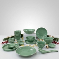 Service de table personnalisable en céladon écologique, motif poisson Koi en relief, assiettes et bols en porcelaine pour usage domestique et commercial
