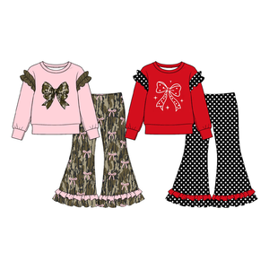 Conjunto de Dos Piezas para Niñas a la Moda con Estampado de Camuflaje y Puntos, Lazo y Volantes, y Pantalones Acampanados - Product Image 1