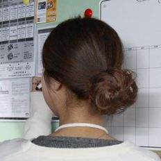 Accessoire de coiffure marron clair pour cheveux - Product Image 1