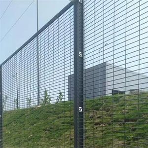 358 Panneau de treillis galvanisé enduit de poudre de clôture de sécurité anti-escalade pour la protection du périmètre de l'aéroport - Product Image 6