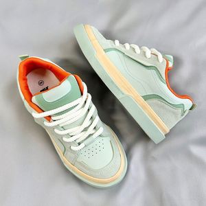 Chaussures Vertes pour Hommes Automne 2026 Nouvelle Tendance Polyvalente pour Hommes et Femmes Baskets de Sport Décontractées et à la Mode - Product Image 2