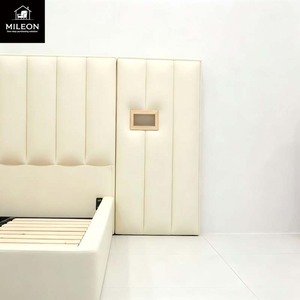 <span class=keywords><strong>Letto</strong></span> Rialzato in Pelle Stile Italiano Moderno <span class=keywords><strong>con</strong></span> <span class=keywords><strong>Testiera</strong></span> Segmentata <span class=keywords><strong>a</strong></span> Parete e Scatola Luminosa Integrata - Product Image 5