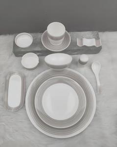Service de table en porcelaine fine 45% multi-séries, motifs décoratifs variés, bord doré, pour hôtels, mariages et restaurants - Product Image 5
