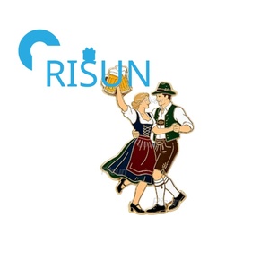 Broche de revers en métal en gros, souvenirs du festival de la bière bavarois d'Allemagne, émail UV personnalisé, épingles de chapeau alpines pour l'Oktoberfest - Product Image 6