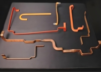 Machine à cintrer les barres de liaison rigides et robustes en cuivre et aluminium pour véhicules à énergie nouvelle, avec tige de connexion à vis et mandrin épaissis