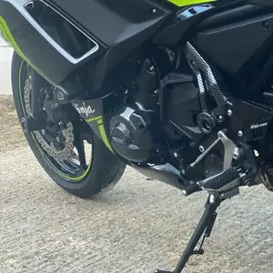 Décoration de protection du couvercle du moteur de moto pour <span class=keywords><strong>KAWASAKI</strong></span> <span class=keywords><strong>Z650</strong></span> <span class=keywords><strong>Ninja</strong></span> 650 2017-2023 - Product Image 3