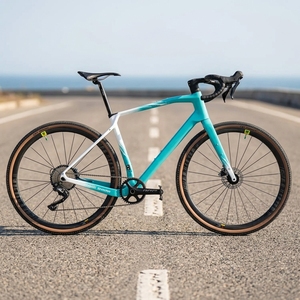 Bicicletta <span class=keywords><strong>Gravel</strong></span> 700C di Ultima Tendenza, Telaio in Carbonio Ultraleggero con Perno Passante, Freno a Disco Idraulico Integrato, Bici da Avventura All-Terrain - Product Image 1