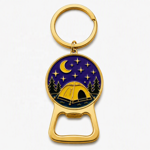 Porte-clés décapsuleur personnalisé, design randonnée en montagne et camping, cadeau pour les amateurs de plein air, vente en gros, décapsuleur porte-clés en émail souple - Product Image 1