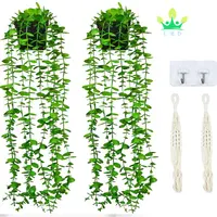 מלאכותי תליית אקליפטוס צמחים בעציצים 2 חבילה מלאכותי פלסטיק ירק גפנים עם סלים תלויים עבור עיצוב הבית