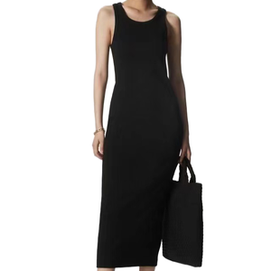 Robe midi noire en maille sans manches, col rond, coupe fourreau, taille naturelle, style simple, décontractée pour le quotidien - Product Image 1
