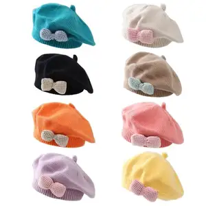 Berretto da bambina carino lavorato a maglia con fiocco morbido e comodo cappello regalo elegante berretto perfetto per neonati per esterni