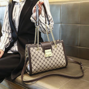 Sacs à bandoulière grande capacité pour femmes, vente en gros directe d'usine, sacs à bandoulière pour femmes avec chaîne, sacs à bandoulière de créateur pour femmes - Product Image 4