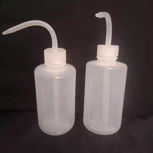 500ml pointed spout curved <b>squeeze</b> <b>bottle</b> with graduations, suitable for home use, air pressure, indoor gardening, drip - Product Image 3