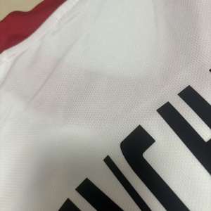 เสื้อฟุตบอลเชฟเชนโก้ รุ่นเรโทร วินเทจ ปักชื่อได้ คุณภาพเยี่ยม - Product Image 6