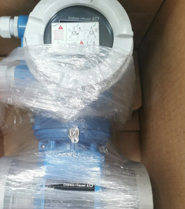 เครื่องวัดการไหลแบบโคริโอลิส E+H Proline Promass F 300 รุ่น 8F3B80-WE13/101 ที่มีความทนทานและกะทัดรัด ใช้งานง่าย - Product Image 3