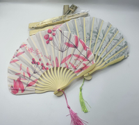 Éventails décoratifs japonais Xinhui pour mariée, magnifiques éventails pliants à pompons, petits éventails en bambou pour cadeau de mariage