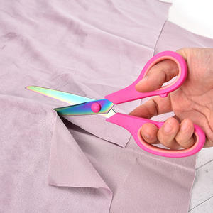 กรรไกรเคลือบไทเทเนียม 8.5 นิ้ว สแตนเลสสตีล สำหรับใช้ในสำนักงาน ครัวเรือน งานศิลปะ งานฝีมือ ตัดกระดาษ และเครื่องเขียน - Product Image 3