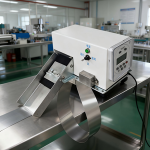 Skimmer de Aceite Pequeño CFA-13L - Capacidad de 13L/h para la Eliminación de Aceite y Refrigerante de Fluidos de Corte - Product Image 3