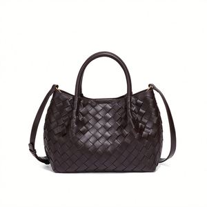 2024 nueva moda ligera de lujo de mano hecha a mano bolso de mujer nicho diamante entramado Simple versátil bolso de cubo de viaje - Product Image 6