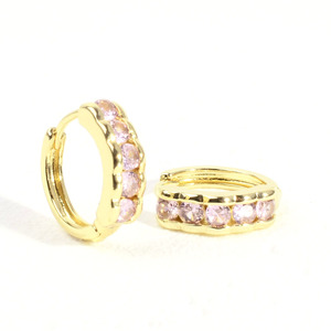 Pendientes de <span class=keywords><strong>Aro</strong></span> Huggie de Lujo con Circones Negros, Rojos y Rosas, Chapados en Oro de 14K, Joyería Atemporal, Pendientes Elegantes para Ocasiones Formales - Product Image 5
