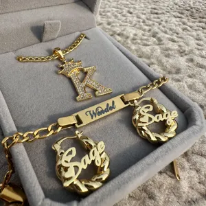 Lateefah迷你女婴箍耳环皇冠字母项链定制名称手链钢饰品套装 - Product Image 1