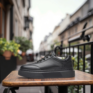 Nouvelles chaussures décontractées pour hommes en cuir véritable de créateur, automne/hiver 2025, antidérapantes, noires - Product Image 1