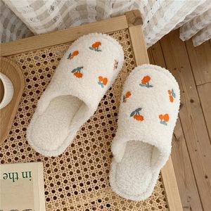 Chaussons d'intérieur antidérapants pour femmes, chaussures plates d'hiver, mignons, en coton, chauds, en peluche, fruits, cerises, pantoufles pour femmes - Product Image 3