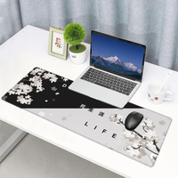 Dessin animé mignon noir et blanc vie grand tapis de souris de jeu en caoutchouc clavier antidérapant XXL tapis de souris pour le bureau à domicile