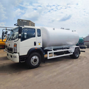 משאית מכלית גז חדשה מהמפעל בהתאמה אישית 8000-12000 ליטר סינוטרק קטנה 4x2 גפ\\\"מ <span class=keywords><strong>LNG</strong></span> CNG LPG - Product Image 3