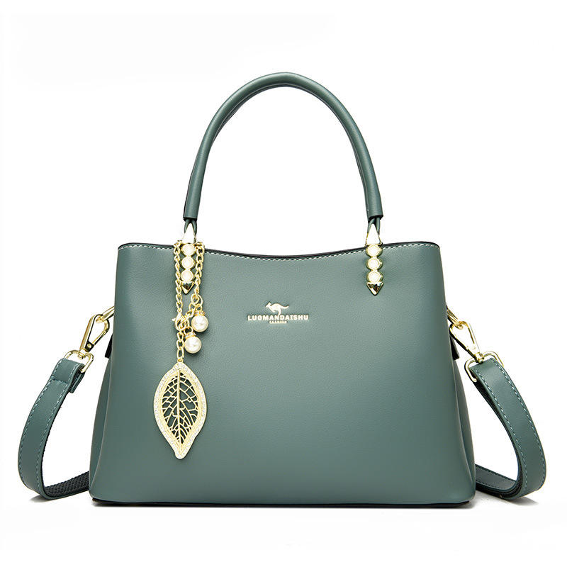 สีเขียว