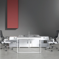Postes de travail modulaires contemporains et minimalistes en bois pour bureaux commerciaux, cloisons de bureau et panneaux pour personnel hospitalier